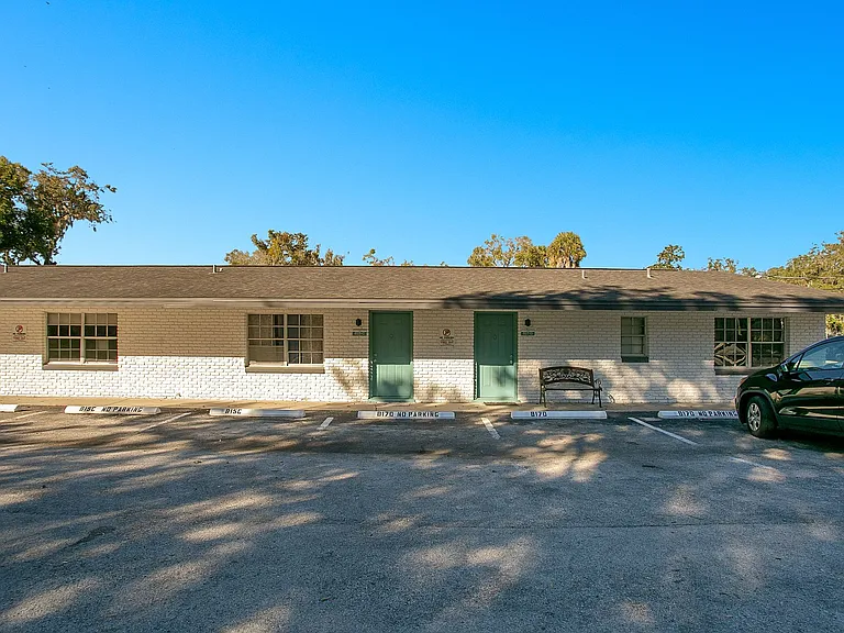 815 E Fort King St — Photo 10