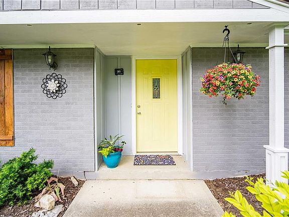 2nd image of 511 Lewisham Ave