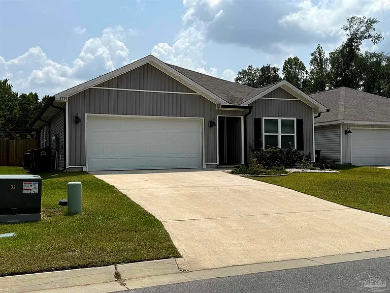 1719 Paisleigh Dr — Photo 1