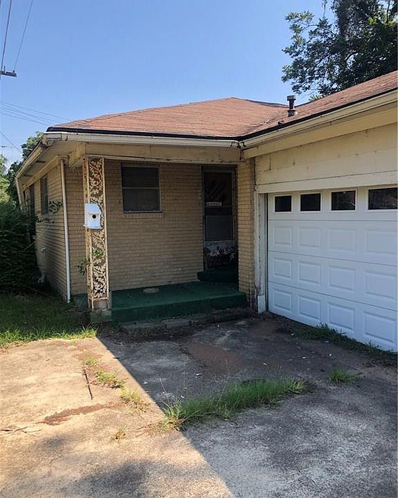 2nd image of 1217 Adams Ave