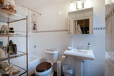 Rented by Rita S Citrin, LREB