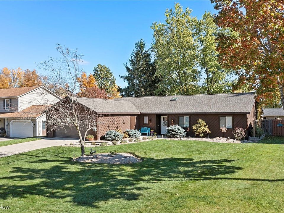 1st image of 19693 Bennington Dr