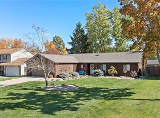 19693 Bennington Dr, Strongsville, OH 44136