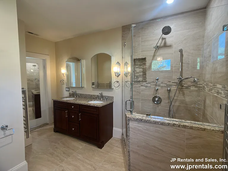 1 Arborway — Photo 21