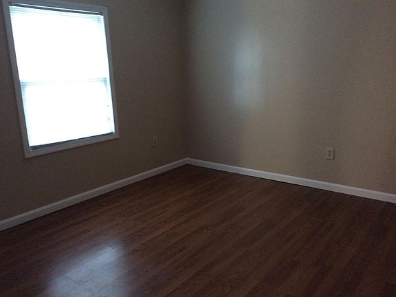 5th image of 2042 High St