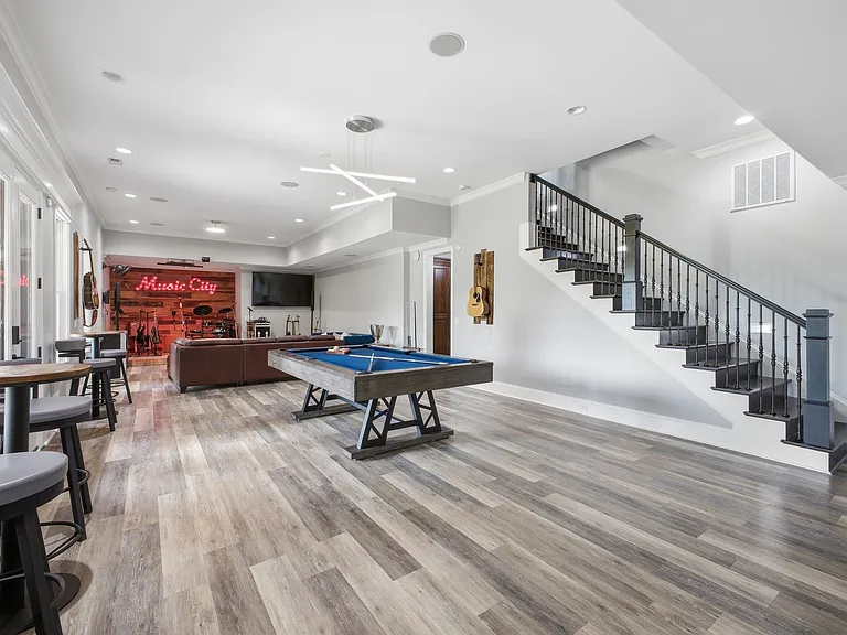 9617 Portofino Dr — Photo 30