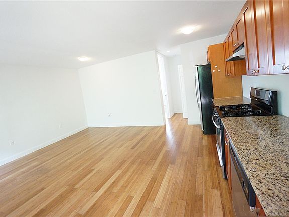 3rd image of 7952 Tatum Waterway Dr