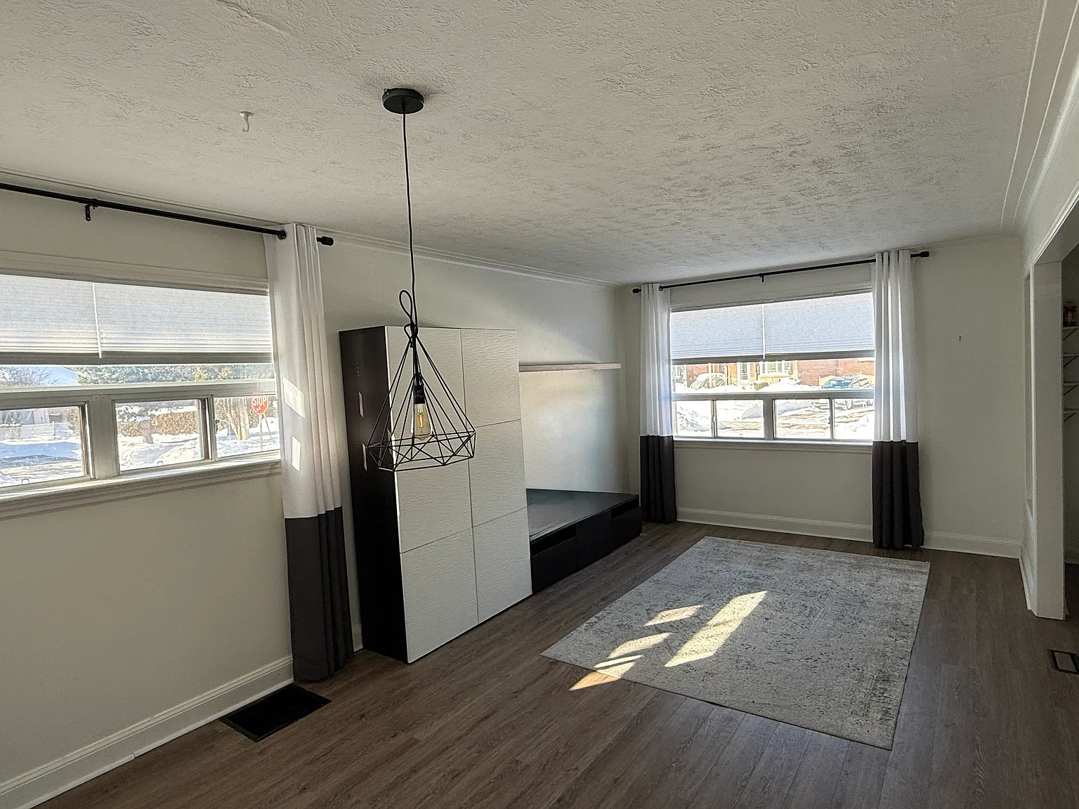 35 Ashall Blvd photo 1