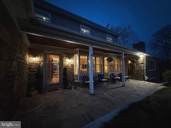 3rd image of 779 Concord Rd