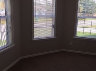 2992 Tara Dr, Valdosta, GA 31602