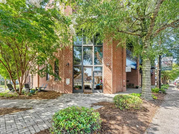 300 Mason Ave, Cape Charles, VA 23310
