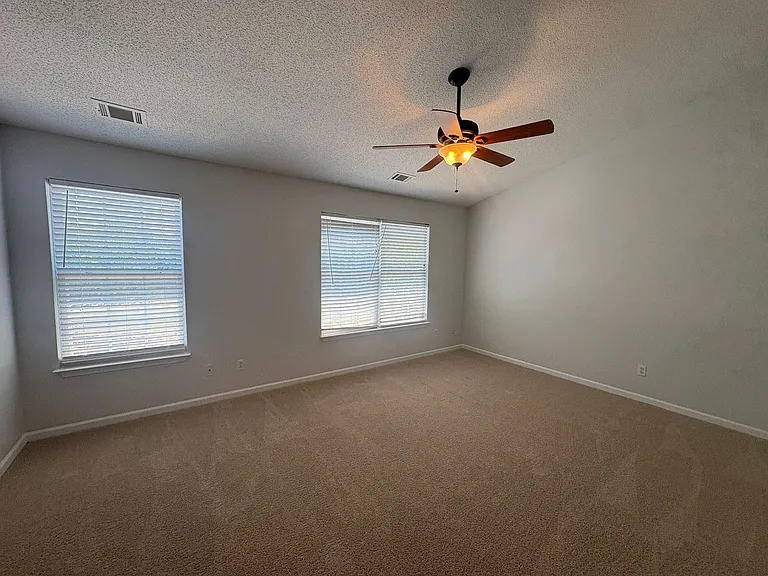 119 Cirrus Ct — Photo 10