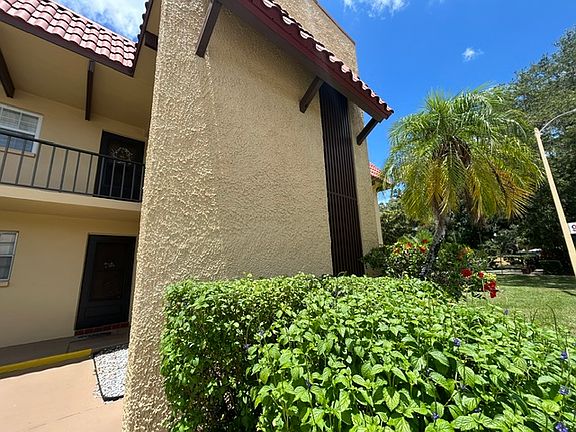 2nd image of 1845 S Highland Ave APT 19