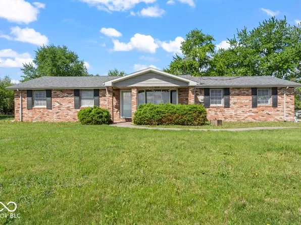 9967 N County Road 800 W, Daleville, IN 47334