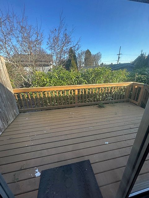 Private Deck