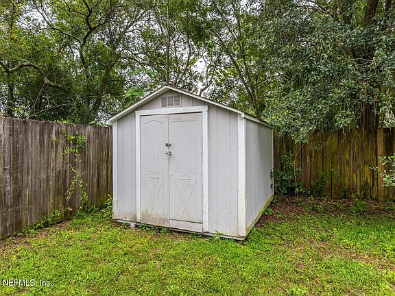 4th image of 4817 HARLOW Boulevard