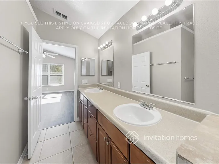 10210 Merrimac Manor Dr — Photo 10