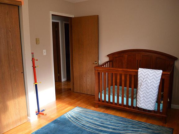 2nd image of 316 Shady Oaks Dr E