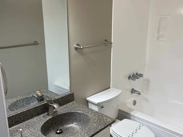 3215 Apache Ave #4 — Photo 9