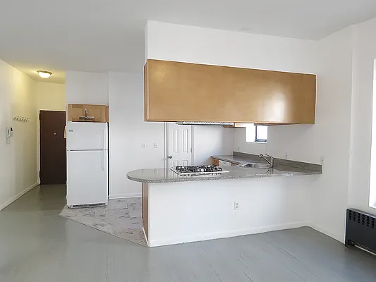 Rented by Corcoran | media 61