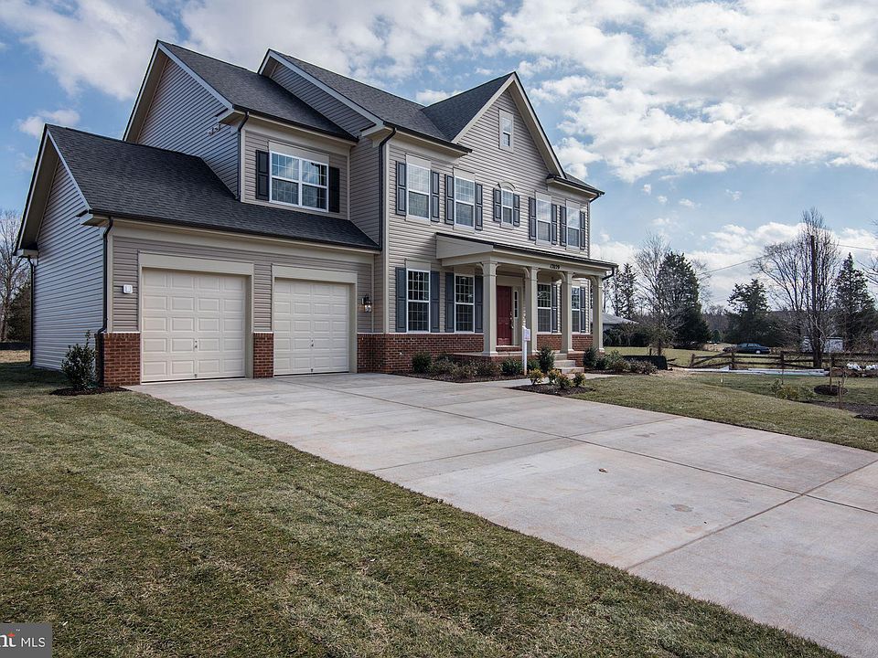 1st image of 9509 Dashia Dr