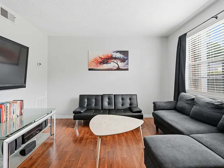 1002 Willow Dr #60 — Photo 7