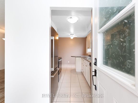 3rd image of 97 Tupper Dr