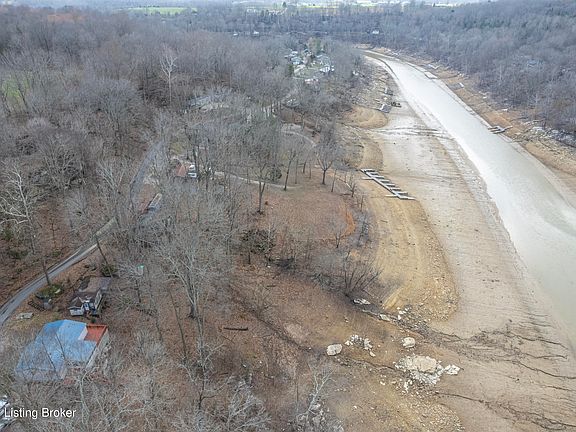 5th image of 662 Fentress Hideout Ln