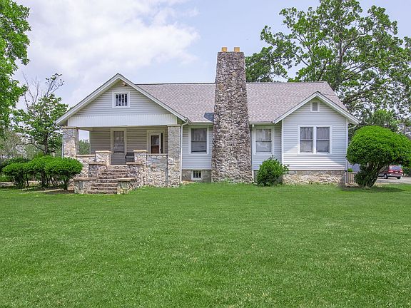 2nd image of 950 Park Lake Rd #4b1a8d6af