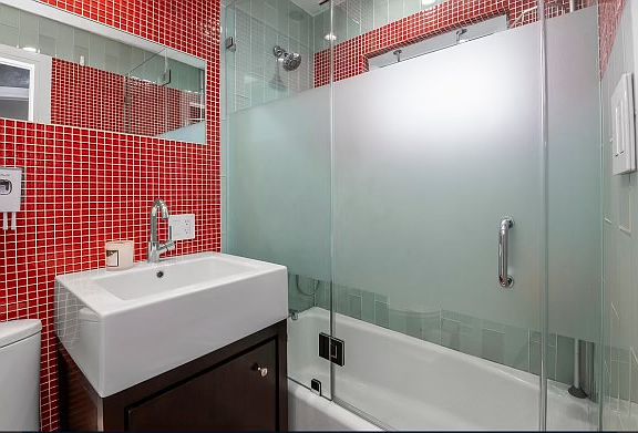 3rd image of 20-10 Hazen St #1R