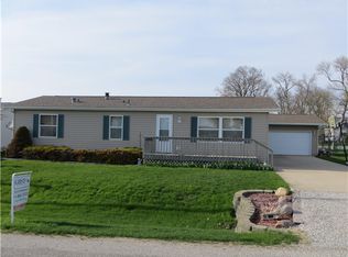207 Circleview Dr, Atkins, IA 52206