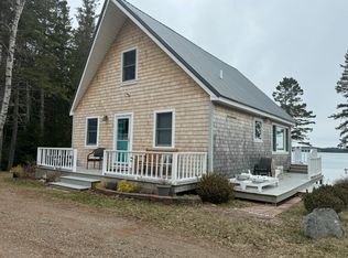 40 Cottage Ln, Pembroke, ME 04666
