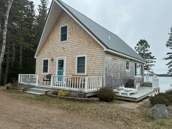 40 Cottage Lane, Pembroke, ME 04666