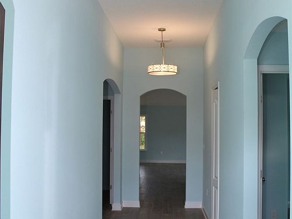 4th image of 310 Biscayne Ave