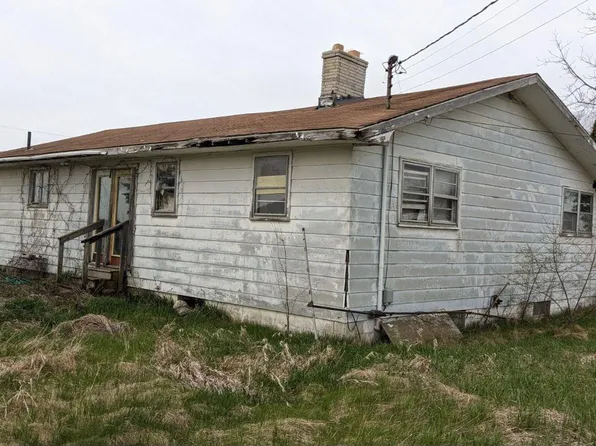 2268 N Hockaday Rd, Gladwin, MI 48624