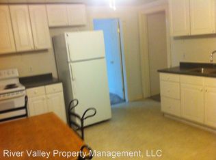 10 State St APT C, Windsor, VT 05089