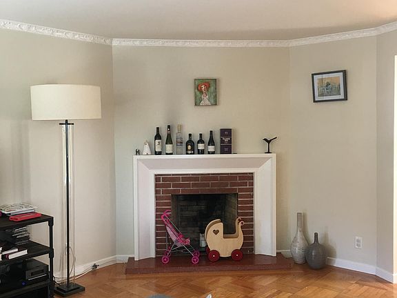 2nd image of 365 Park St