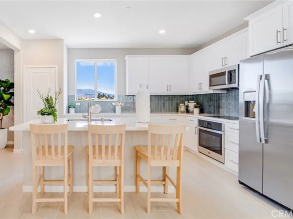 10843 Pala Bells St, Loma Linda, CA 92354