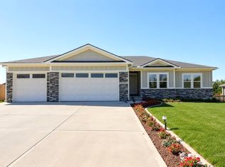 810 W Shawhan Pkwy, Lone Jack, MO 64086