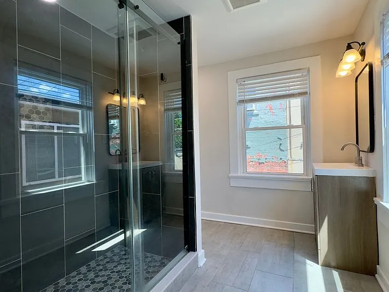 2506 Fait Ave — Photo 13