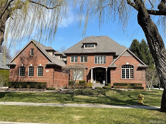 1st image of 37130 Willow Ln