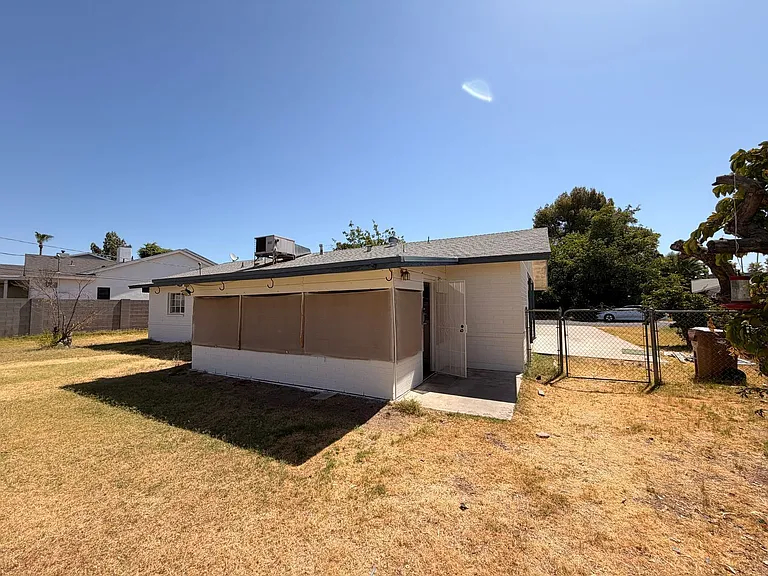 3416 N 43rd Pl — Photo 21