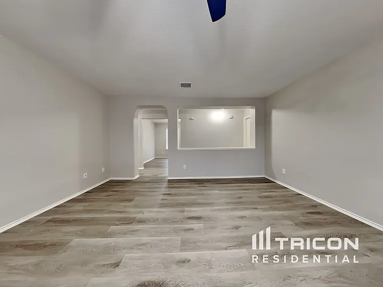 10611 Terrace Gln — Photo 2