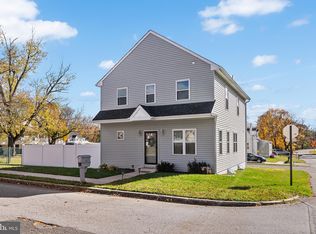 405 Walnut St, Upper Chichester, PA 19061