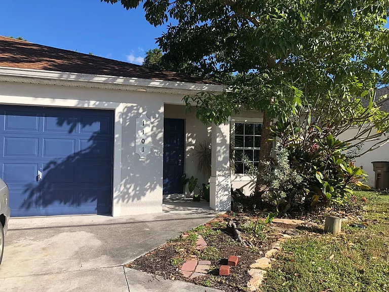 1101 SE 24th Ave — Photo 1