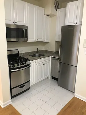 Rented by Keller Williams NYC | media 19