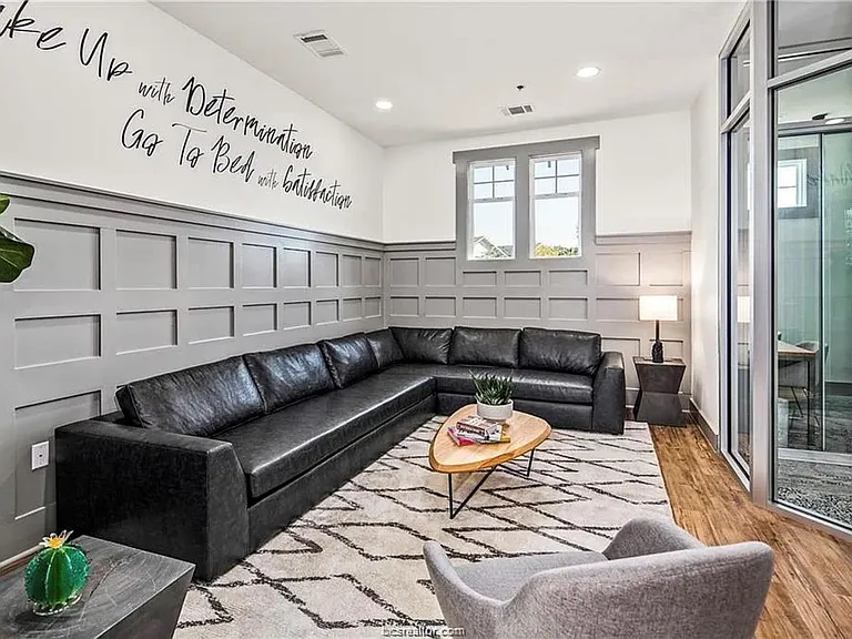 1725 Harvey Mitchell Pkwy S #411 — Photo 20