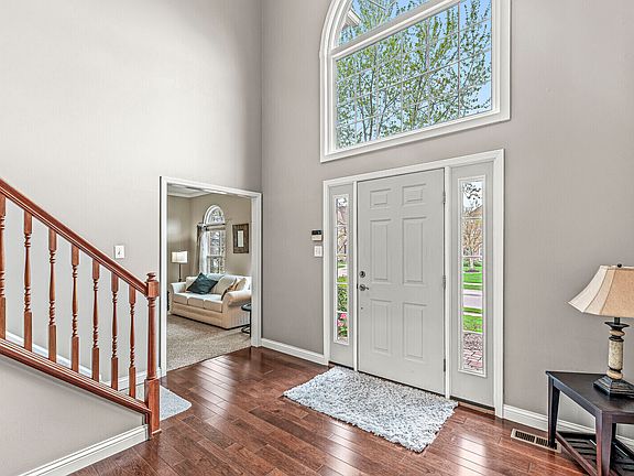 2nd image of 9949 Brightwater Dr