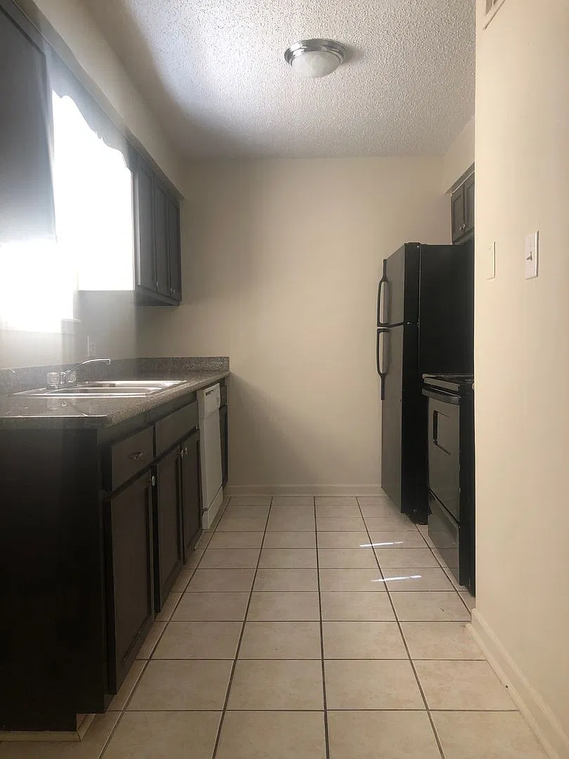 AM 1714 BLVD — Photo 2