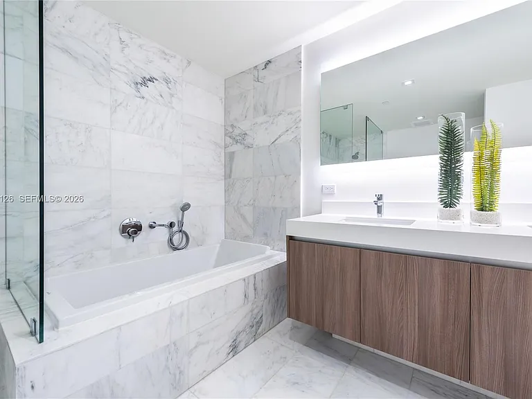 401 N Birch Rd #701 — Photo 5
